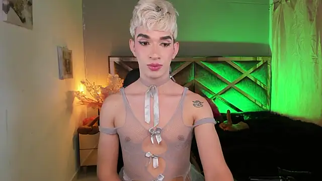 Cherry_zayden_'s Live XXX Chat