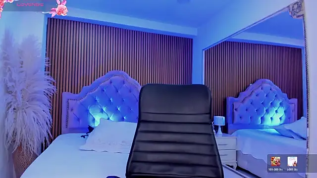 Онлайн чат XXX SelenaStonne