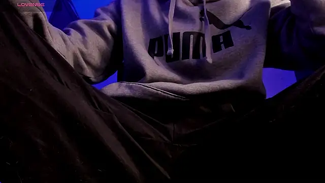 s_sven03's Live XXX Chat