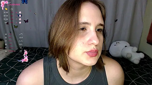 PhantommiraのライブXXXチャット