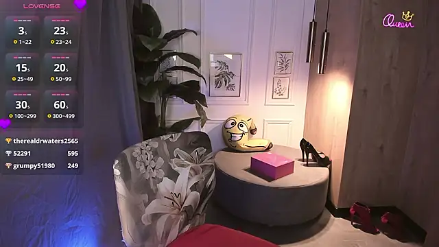 YolandaKiss Live XXX-Chat