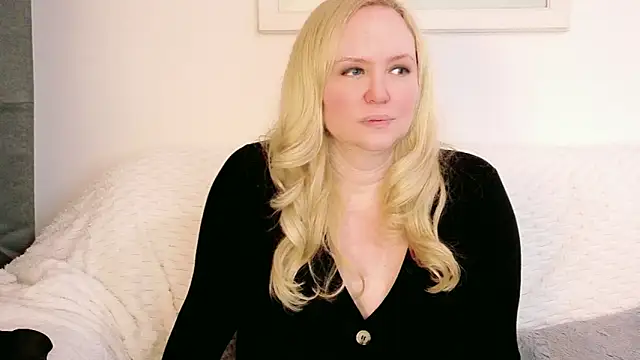 Sarah4you's Live XXX Chat