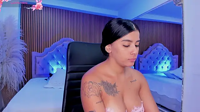 SelenaStonne Live XXX-Chat