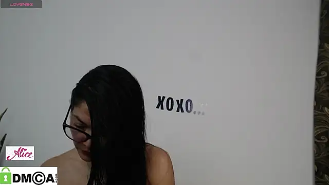 Alicesoul Adlı Modelin Canlı XXX Sohbeti