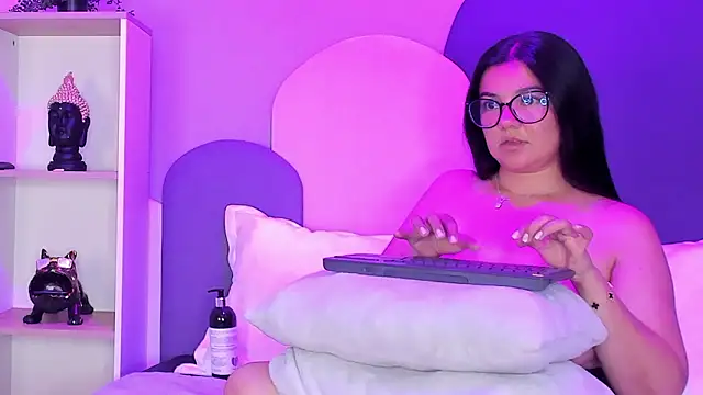 MiaFoxx149 Live XXX-chat