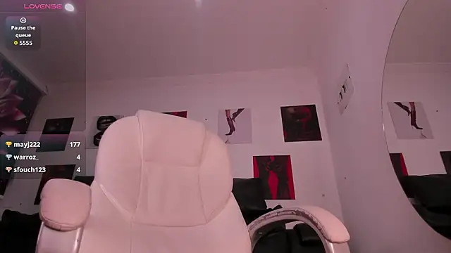 XXX chat uživo modela valkyria_12