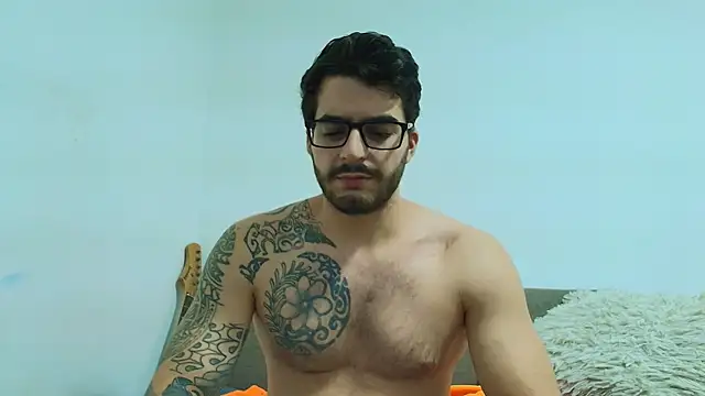 thomas_gun Live XXX-chat