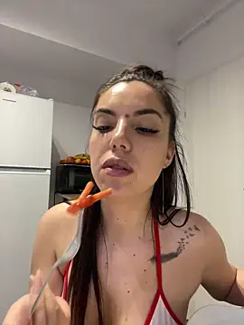 دردشة SabrinaDellyn الجنسية المباشرة