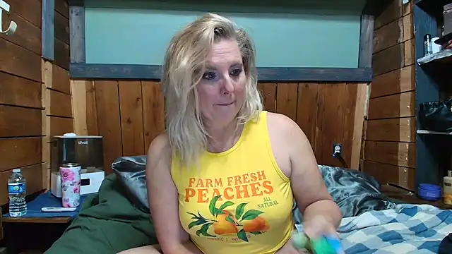 lisaxlovexxx: онлайн-секс-чат