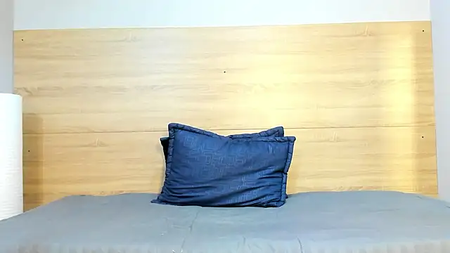 XXX chat uživo modela bulma_bambina_