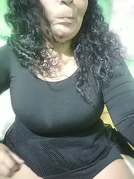 Amarantha25 即時 XXX 聊天