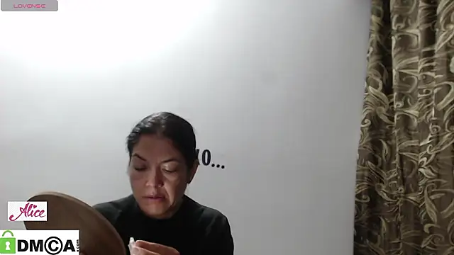 Czat XXX na żywo – Alicesoul