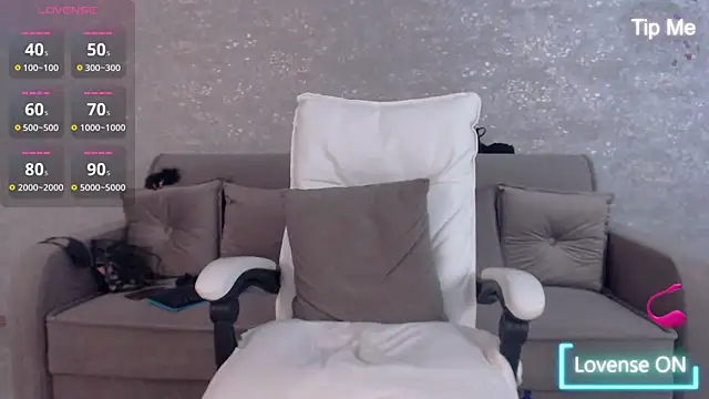 LillySquirtShot's Live XXX Chat