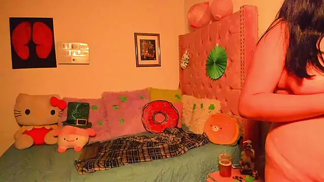 แชท XXX สดของ LillyCandy