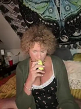 SuzyCatzz Chat XXX live