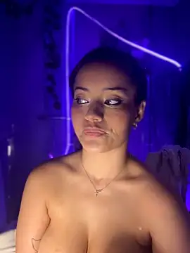 Risky_Workouts Adlı Modelin Canlı XXX Sohbeti