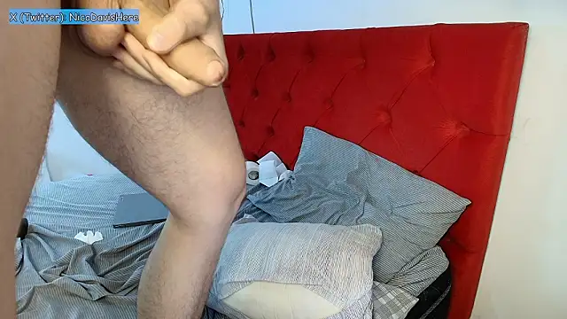 NicoDavisOfficial: απευθείας συνομιλία ΧΧΧ