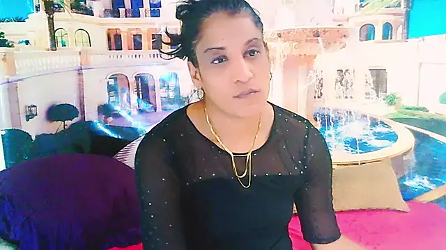 IndianSexcSmyle's Live XXX Chat