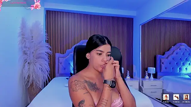 Chatroom XXX en direct de SelenaStonne