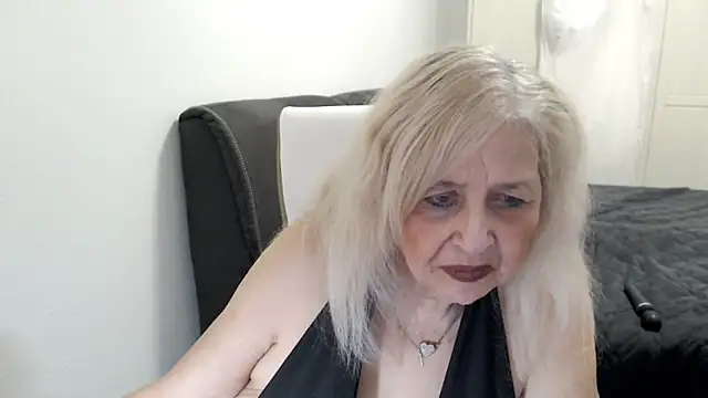 SusiLifeXXX – Live XXX-chat