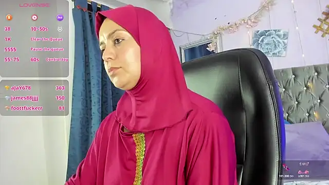 BadraSaadi Adlı Modelin Canlı XXX Sohbeti