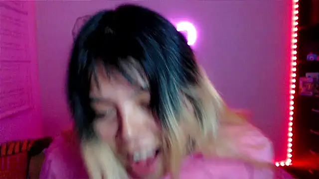 EllieMoonX's Live XXX Chat