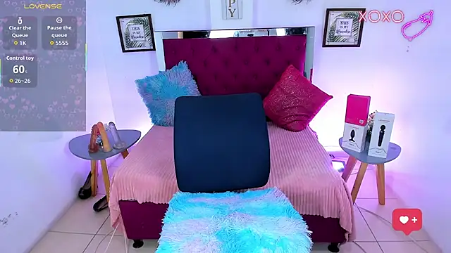 Samantha__F_W 在線直播表演