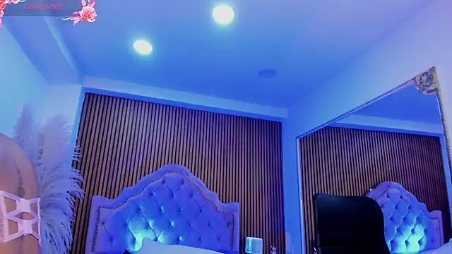 SelenaStonne Chat XXX live