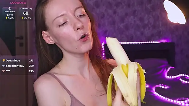 Why_me_stella's Live XXX Chat