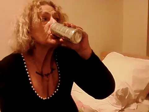 Latex_shantie Webcamshow