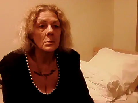 Czat XXX na żywo – Latex_shantie