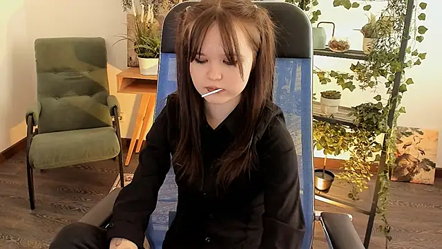 Elainebeness Chat XXX in diretta