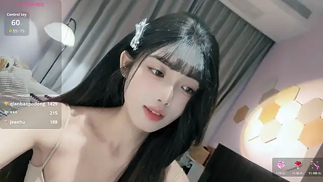 sansan-666 即時 XXX 聊天