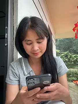 LittleSun_ লাইভ XXX চ্যাট