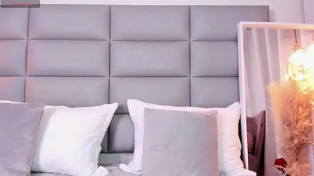 miss-ross: απευθείας συνομιλία ΧΧΧ