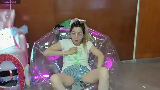 دردشة Skinygirl الجنسية المباشرة