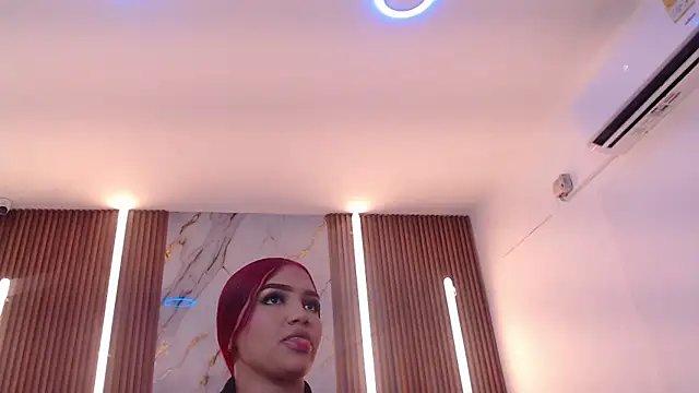 aixa_show's Live XXX Chat