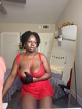 ladiosa_selene Adlı Modelin Canlı XXX Sohbeti