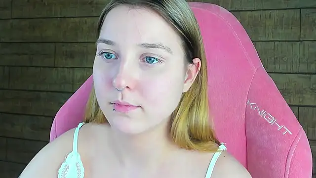 TinnaBurton 现场XXX聊天