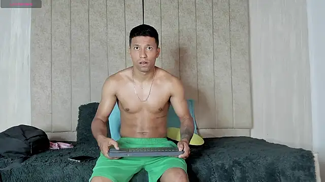 Liam_Mush: вебкам-шоу