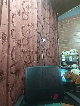 Pokazy przed kamerką – Alexandrina