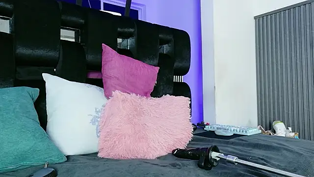 levana1 Chat XXX live