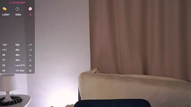 Živý XXX chat EffieHenri