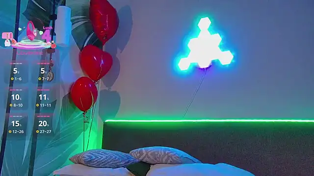 Онлай н чат XXX RubyValen