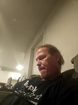 yourMasterisBored's Webcam Show