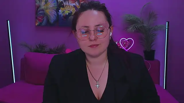 Hennessy_bunny's Live XXX Chat