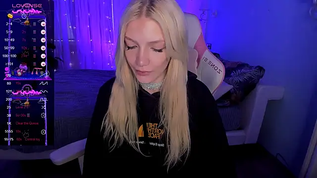 AnyaTaylor_ Live XXX-Chat