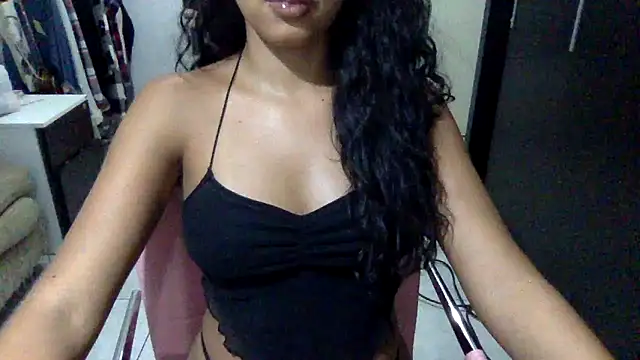 دردشة BaddieGirl199 الجنسية المباشرة