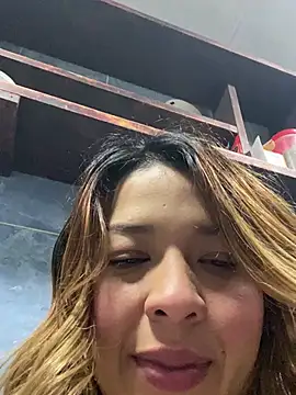 kimberlyhappiness_ Adlı Modelin Canlı XXX Sohbeti