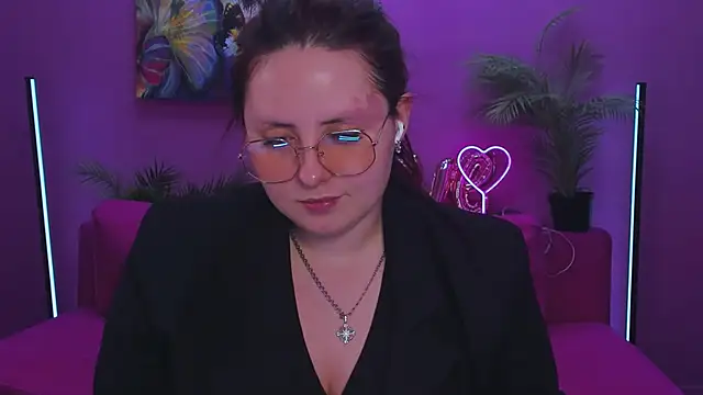 Hennessy_bunny élő XXX-chatje